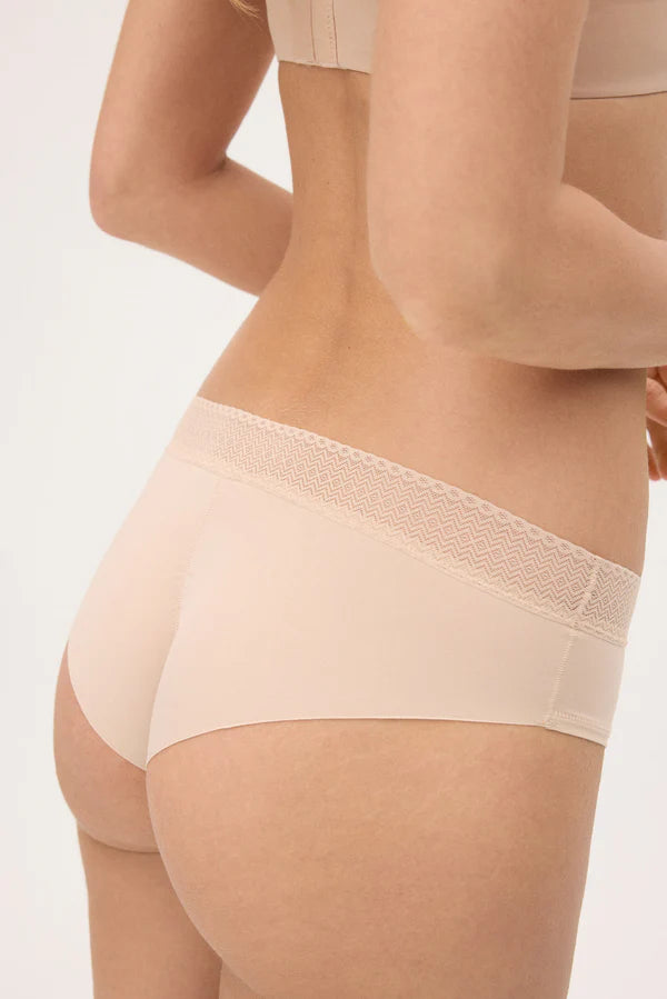 Brasiliana adattabile con pizzo